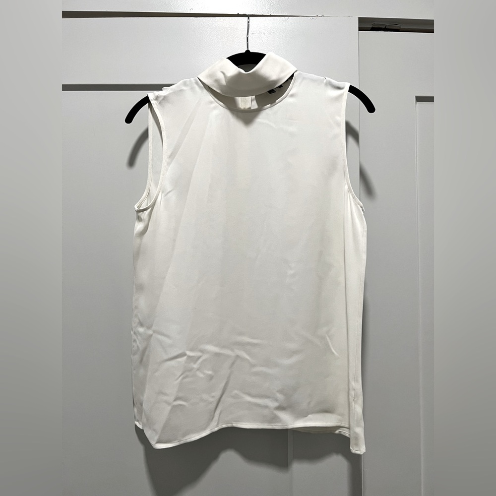 Theory, white high neck, keyhole tank top in white, Size P